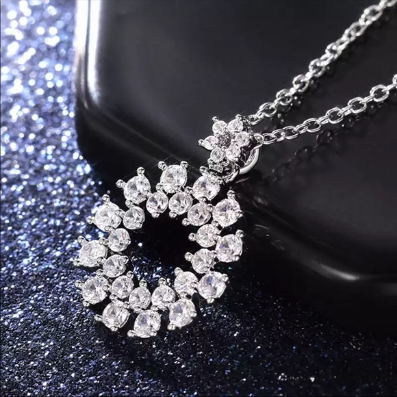 New 925 Silver Luxury Diamond Necklace - Picture 3 of 5